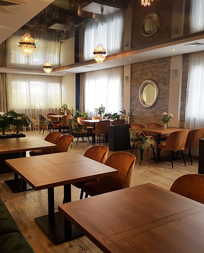 https://alta.com.pl/wp-content/uploads/2024/08/sala-restauracyjna-alta.jpg